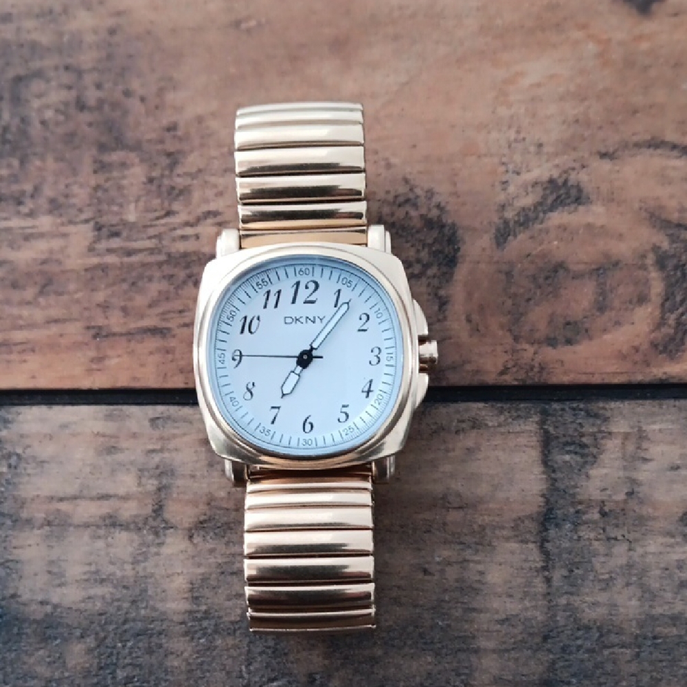 VTG DKNY Gold-Tone Stretch Watch